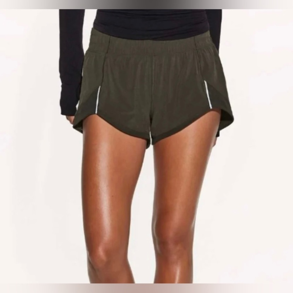 Lululemon Shorts sz 4